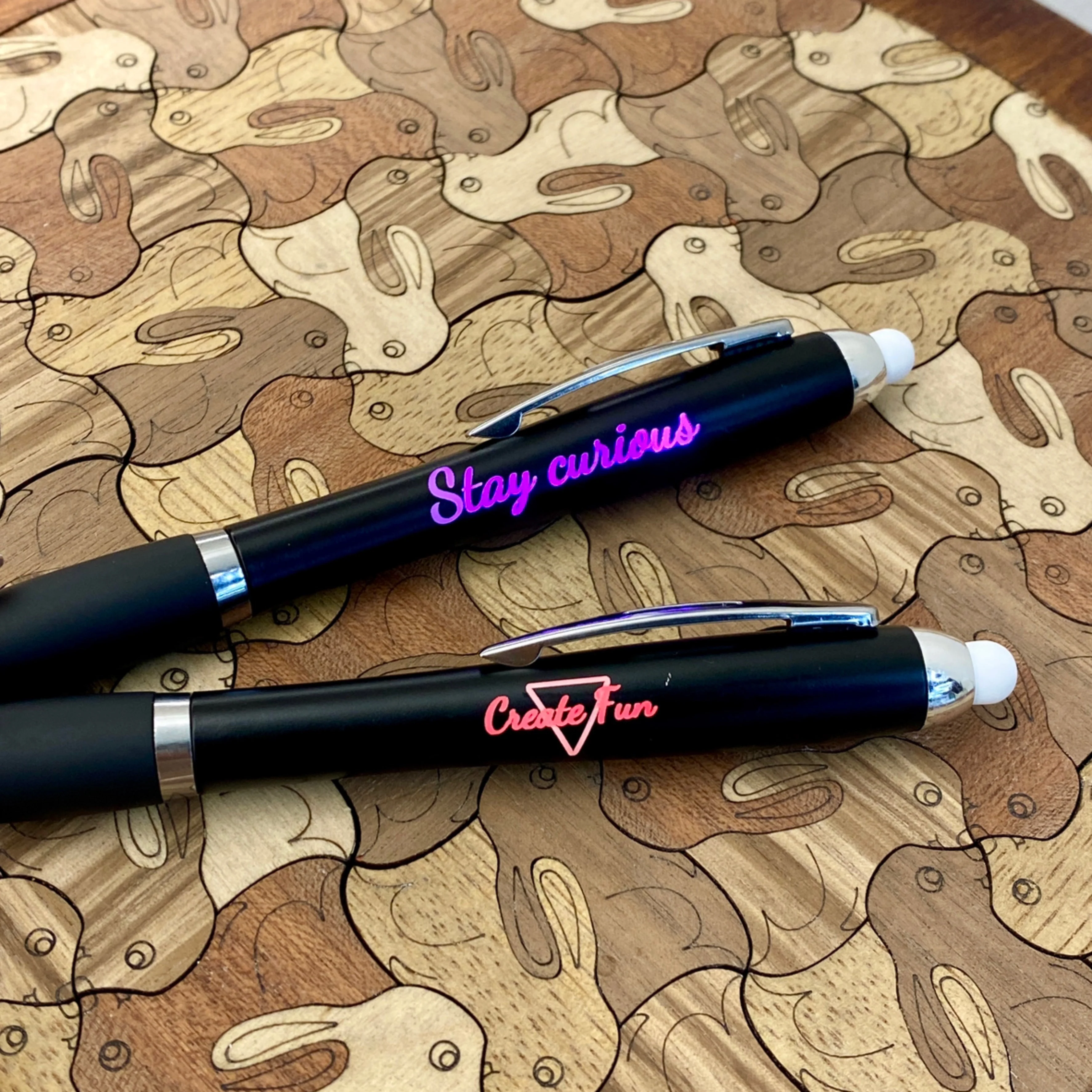 Black Stylus Ballpoint Pens with Multicolored LED Lights (10pcs) - Image 7