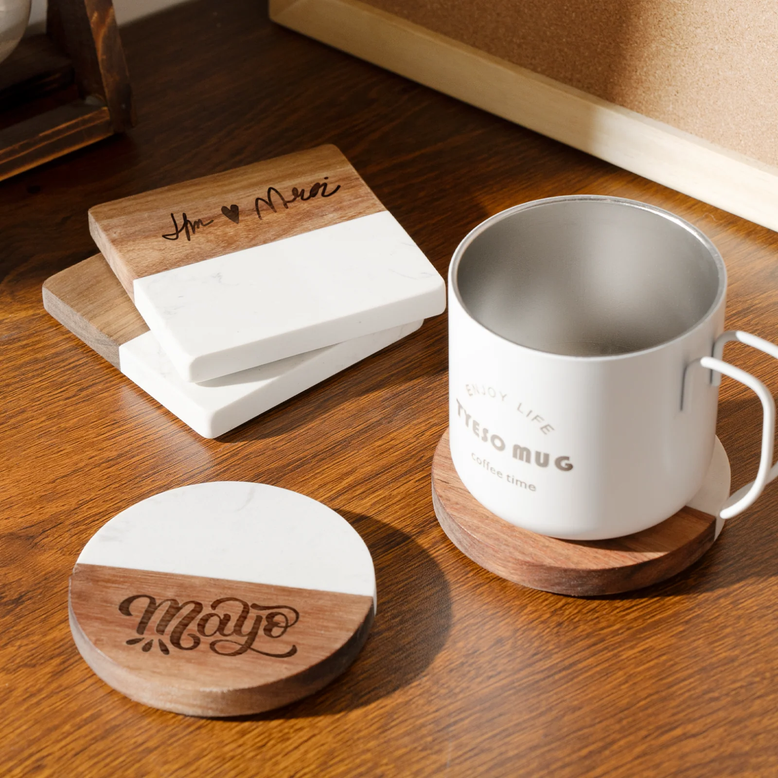 Round White Marble and Wood Coasters (4pcs) - Image 2