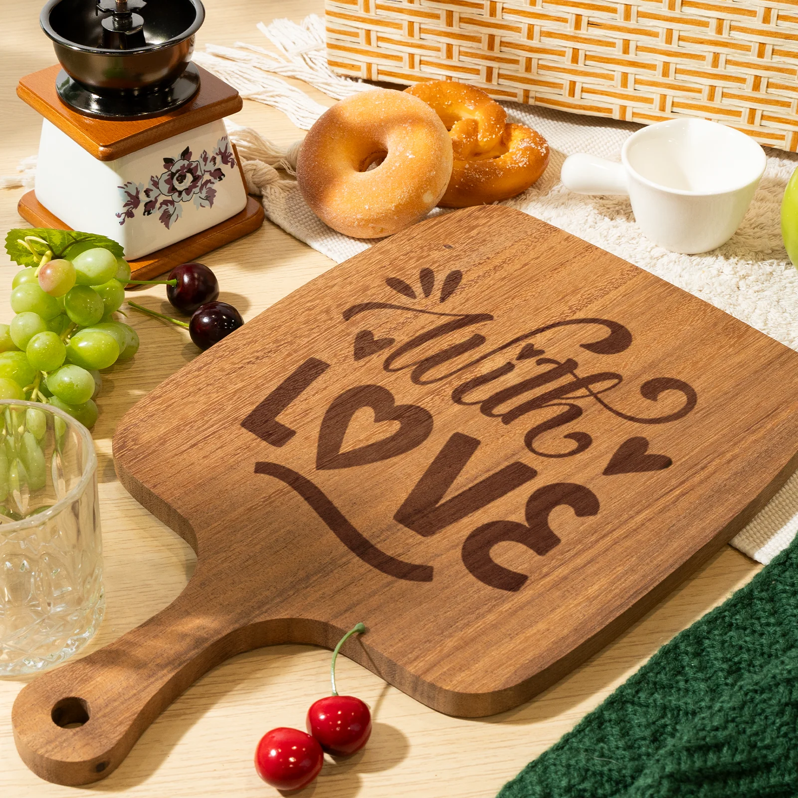 Walnut Cutting Board with Handle (1pcs) - Image 2