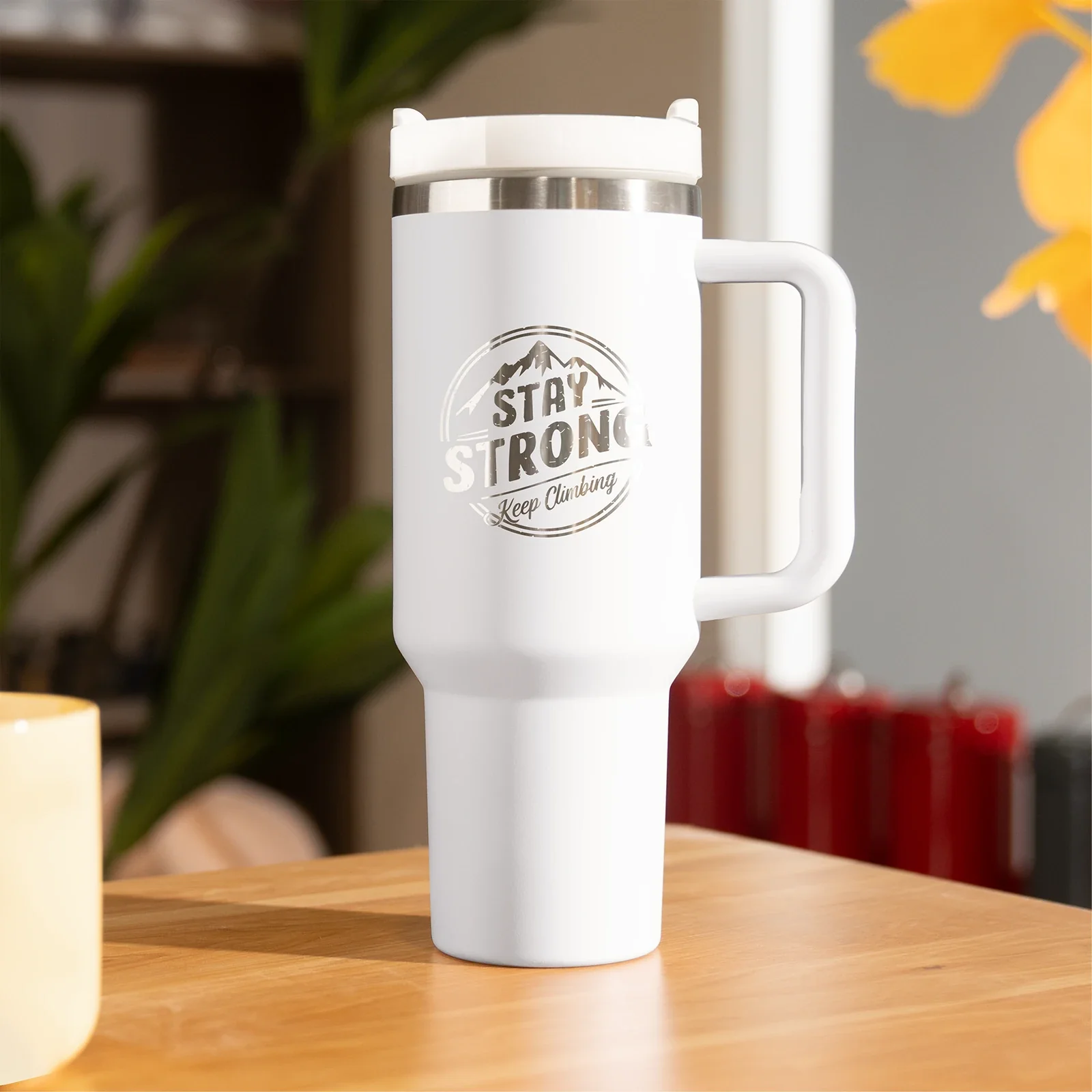 White to Silver Stainless Steel Tumbler with Removable Handle (1,18 L) - Image 2